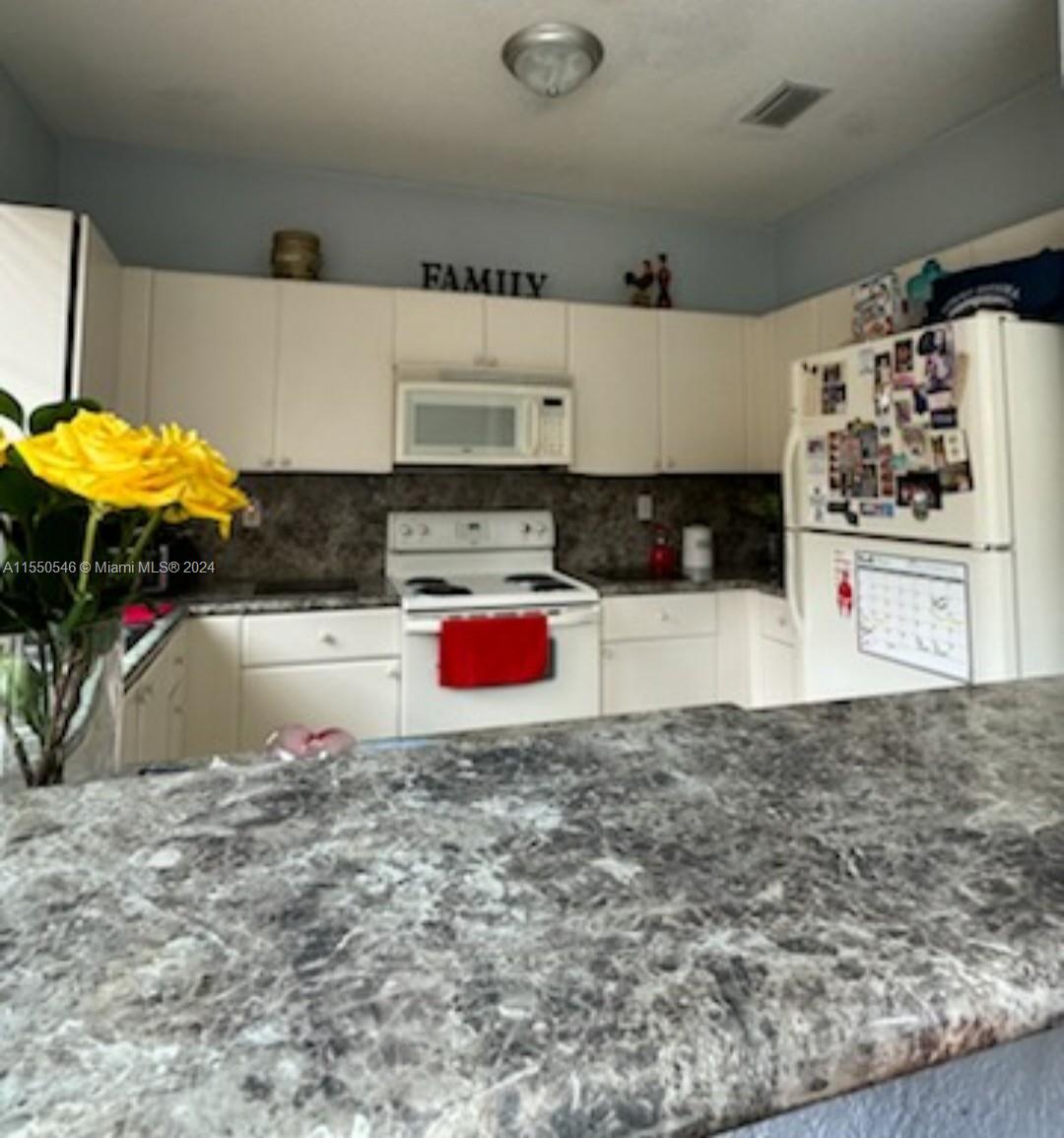 6940 NW 177th St P105, Hialeah, Florida 33015, 3 Bedrooms Bedrooms, ,2 BathroomsBathrooms,Residential,For Sale,6940 NW 177th St P105,A11550546
