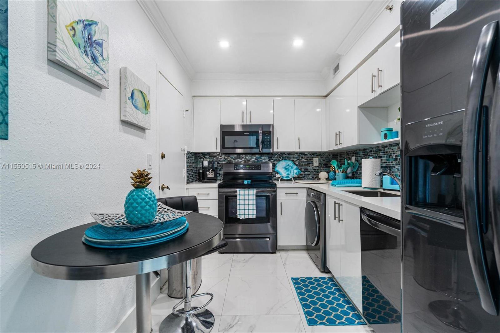 2501 Ocean Dr, Hollywood, FL, 33019 United States, 1 Bedroom Bedrooms, ,1 BathroomBathrooms,Residential,For Sale,Ocean Dr,A11550515