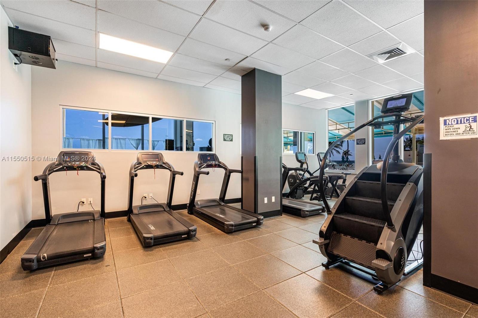 2501 Ocean Dr, Hollywood, FL, 33019 United States, 1 Bedroom Bedrooms, ,1 BathroomBathrooms,Residential,For Sale,Ocean Dr,A11550515