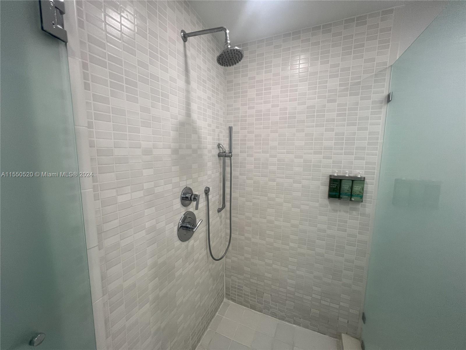 5300 NW 87th Ave 603, Doral, Florida 33178, 1 Bedroom Bedrooms, ,1 BathroomBathrooms,Residential,For Sale,5300 NW 87th Ave 603,A11550520