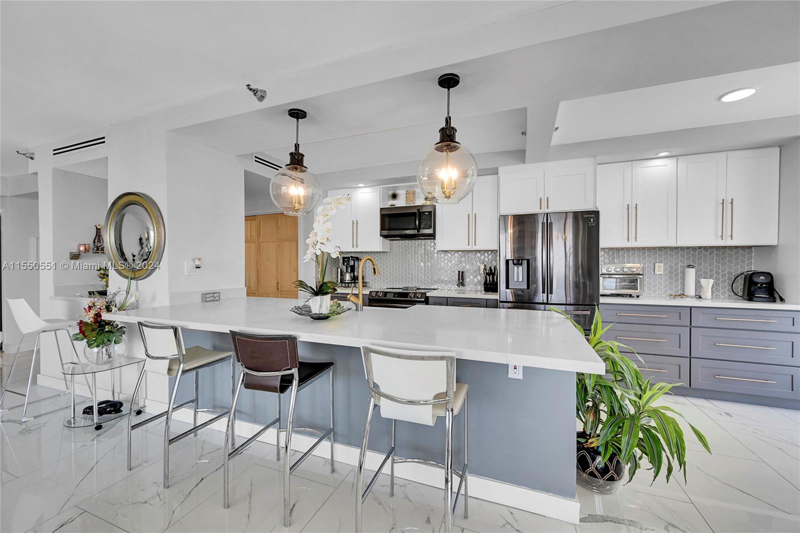 19707 Turnberry Way 11D, Aventura, Florida 33180, 2 Bedrooms Bedrooms, ,2 BathroomsBathrooms,Residential,For Sale,19707 Turnberry Way 11D,A11550551