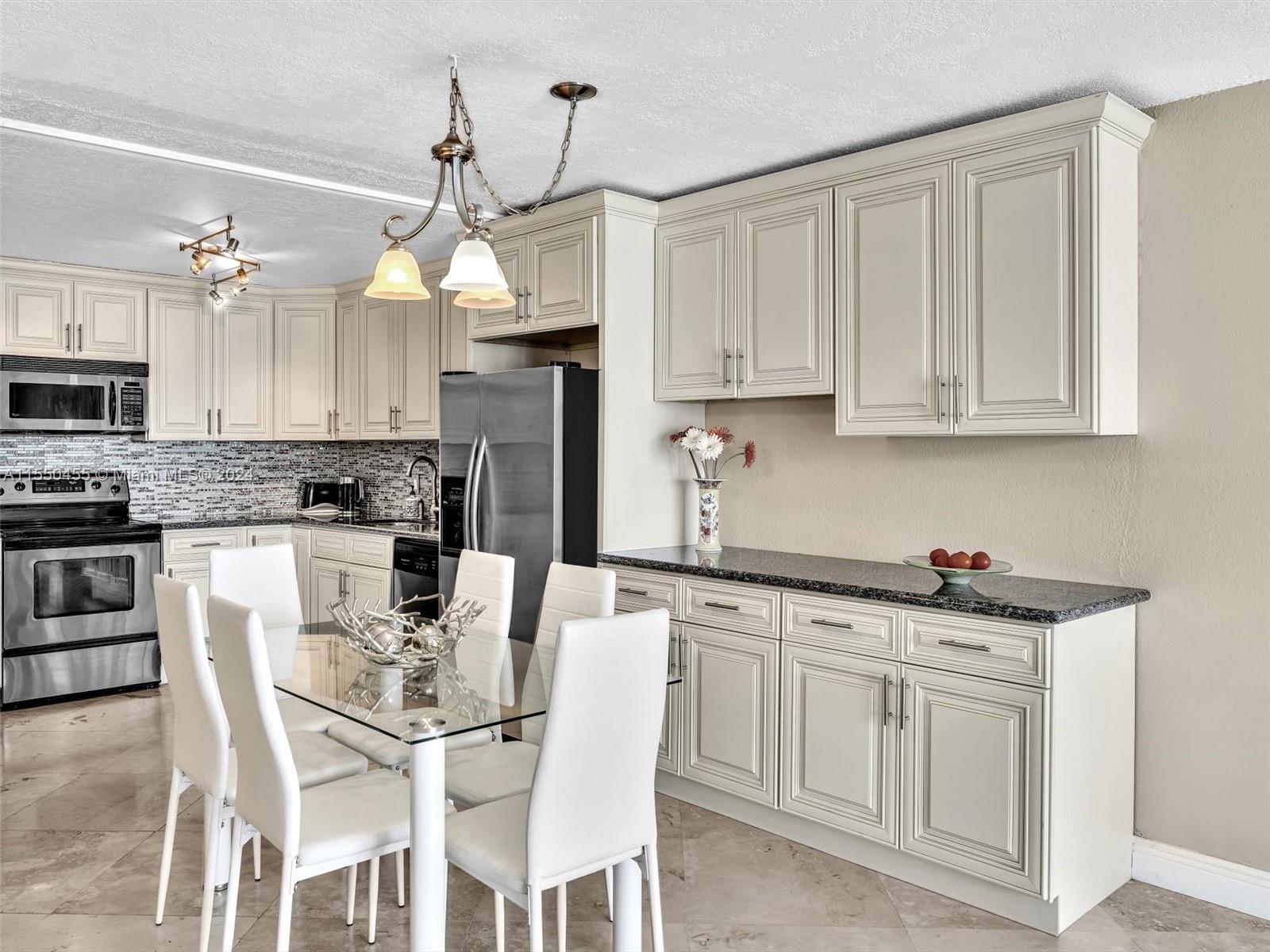 2401 Ocean Dr, Hollywood, FL, 33019 United States, 1 Bedroom Bedrooms, ,1 BathroomBathrooms,Residential,For Sale,Ocean Dr,A11550455