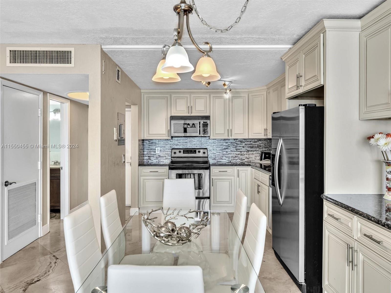 2401 Ocean Dr, Hollywood, FL, 33019 United States, 1 Bedroom Bedrooms, ,1 BathroomBathrooms,Residential,For Sale,Ocean Dr,A11550455