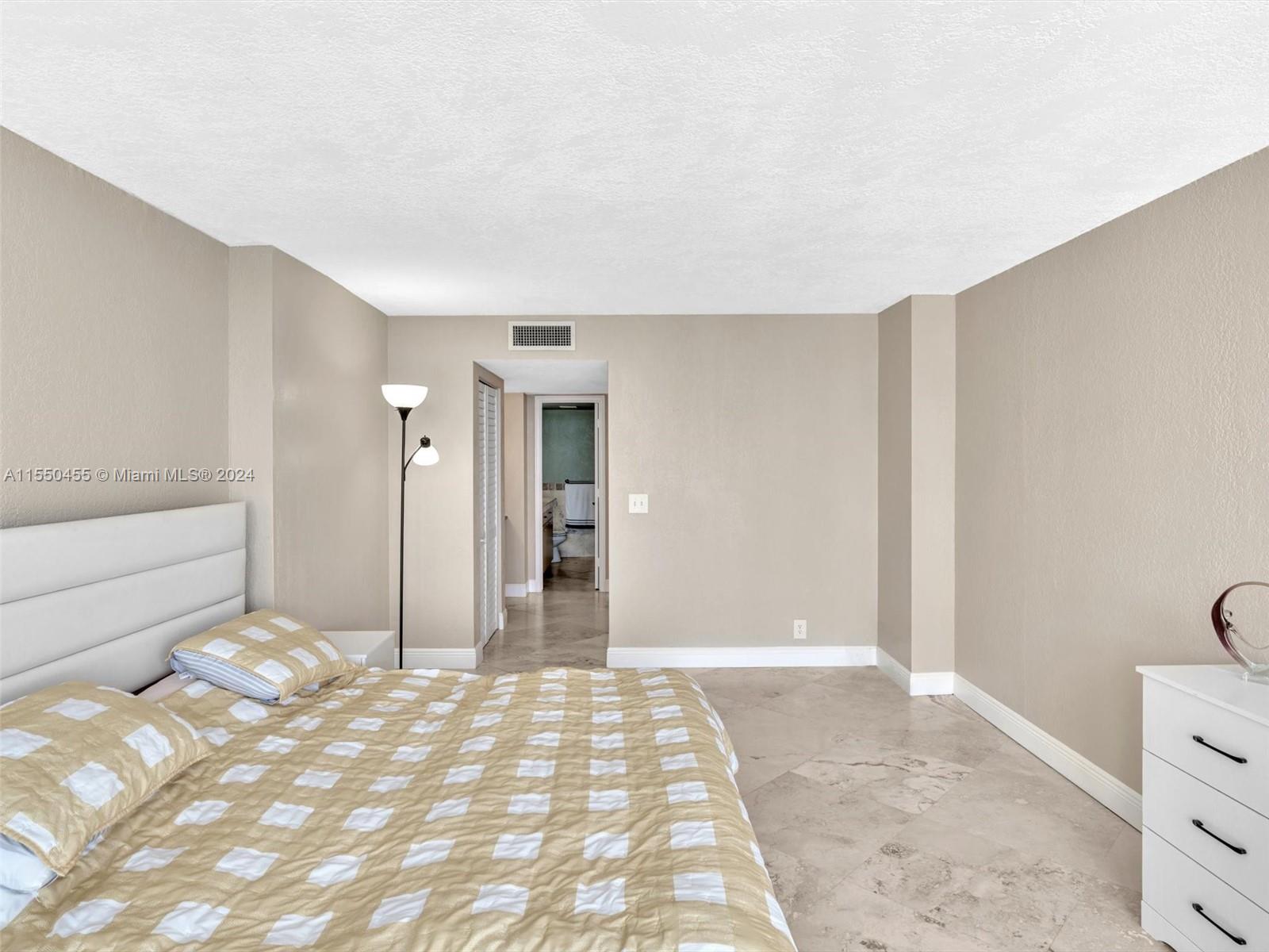 2401 S Ocean Dr PH-B2, Hollywood, Florida 33019, 1 Bedroom Bedrooms, ,1 BathroomBathrooms,Residential,For Sale,2401 S Ocean Dr PH-B2,A11550455