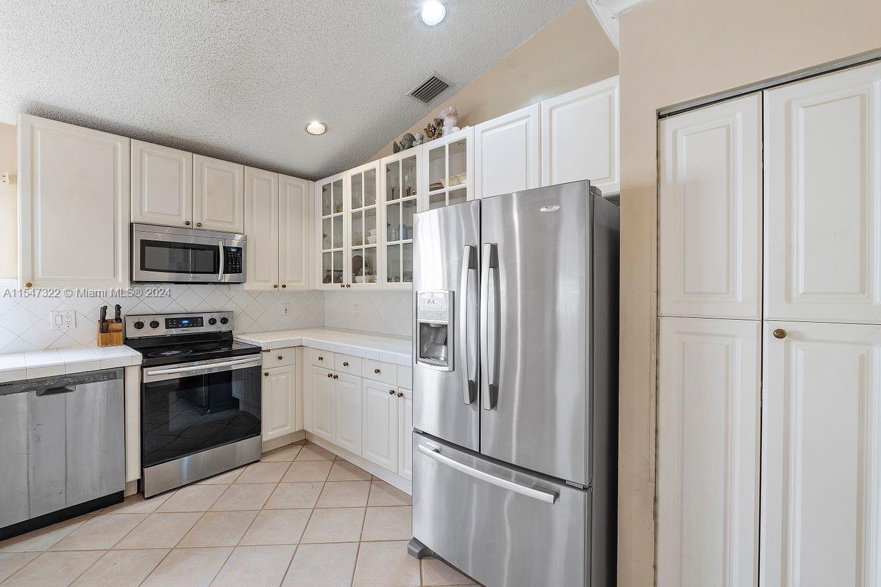 1187 Cedar Falls Dr, Weston, Florida 33327, 4 Bedrooms Bedrooms, ,2 BathroomsBathrooms,Residential,For Sale,1187 Cedar Falls Dr,A11547322
