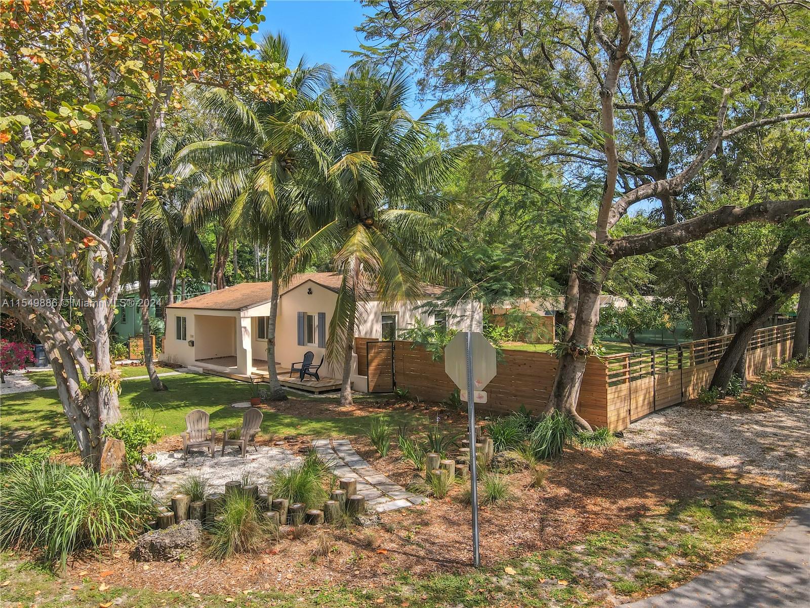 7341 64th Ct, South Miami, FL, 33143 United States, 3 Bedrooms Bedrooms, ,2 BathroomsBathrooms,Residential,For Sale,64th Ct,A11549886
