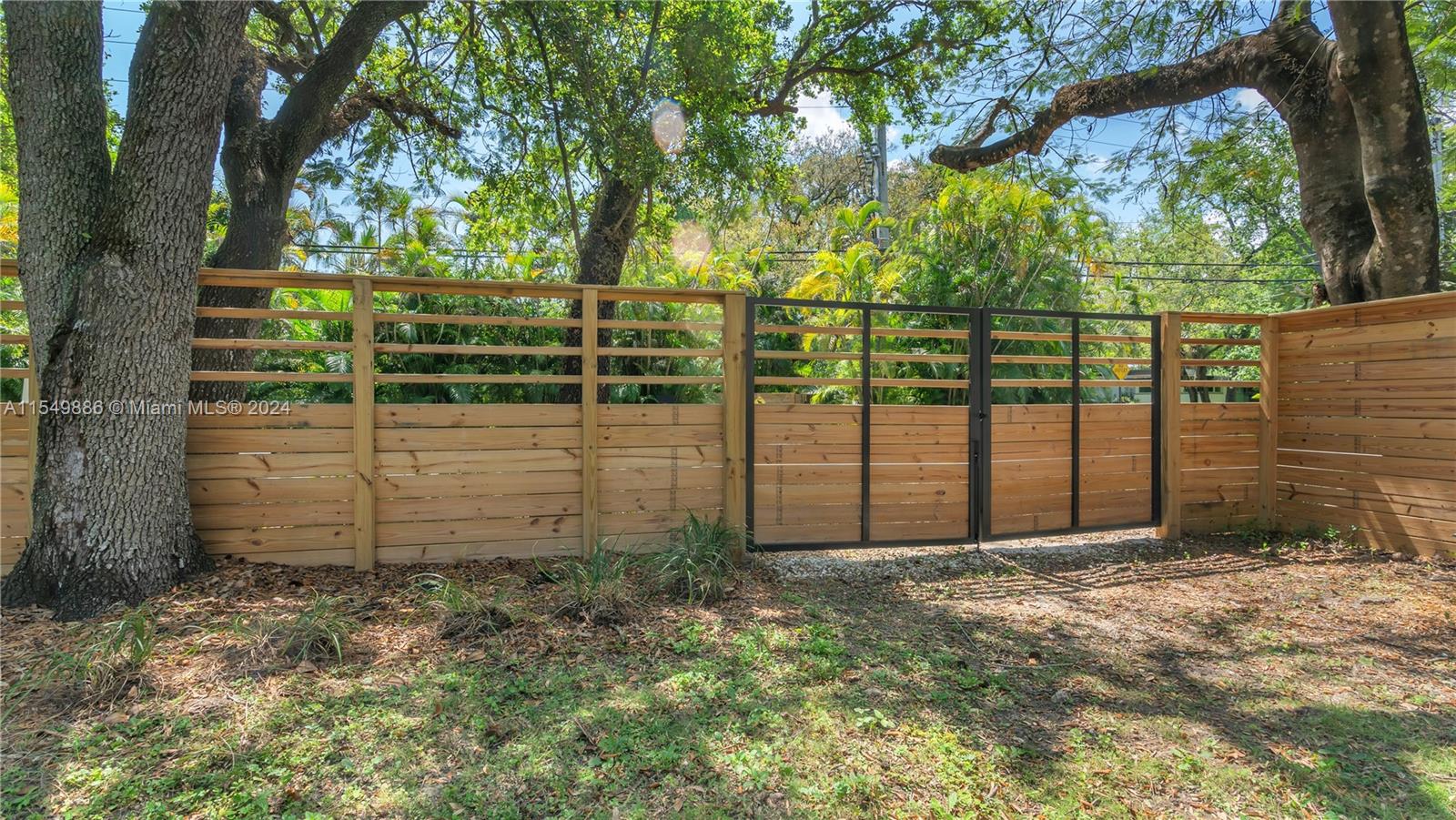 7341 64th Ct, South Miami, FL, 33143 United States, 3 Bedrooms Bedrooms, ,2 BathroomsBathrooms,Residential,For Sale,64th Ct,A11549886