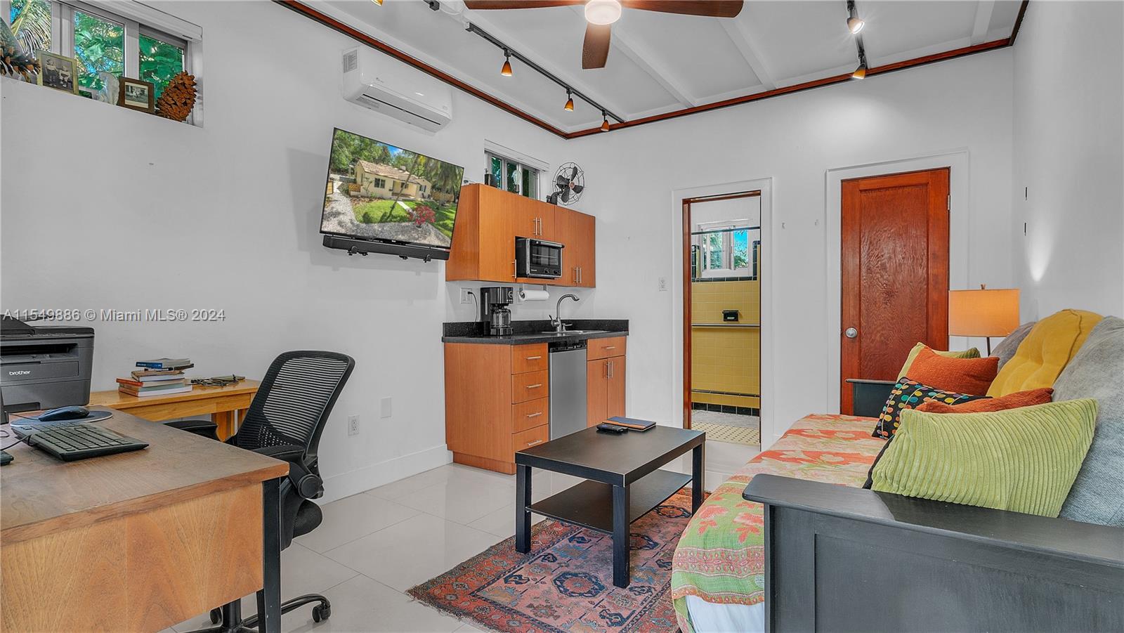 7341 64th Ct, South Miami, FL, 33143 United States, 3 Bedrooms Bedrooms, ,2 BathroomsBathrooms,Residential,For Sale,64th Ct,A11549886