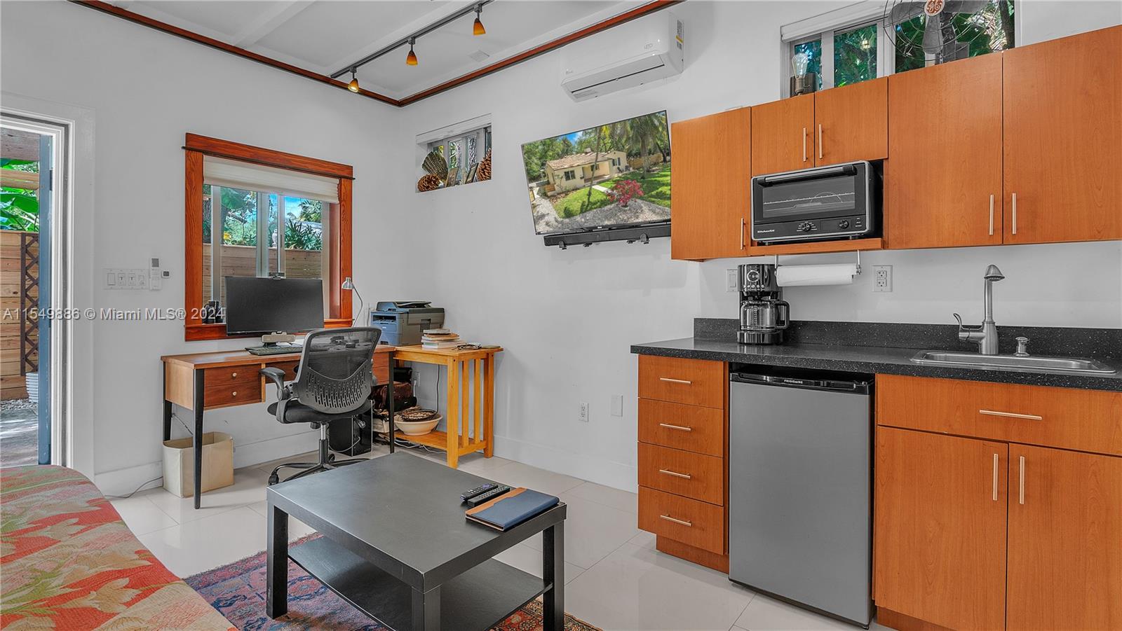 7341 64th Ct, South Miami, FL, 33143 United States, 3 Bedrooms Bedrooms, ,2 BathroomsBathrooms,Residential,For Sale,64th Ct,A11549886