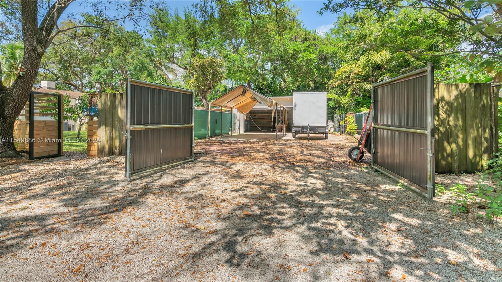 7341 64th Ct, South Miami, FL, 33143 United States, 3 Bedrooms Bedrooms, ,2 BathroomsBathrooms,Residential,For Sale,64th Ct,A11549886