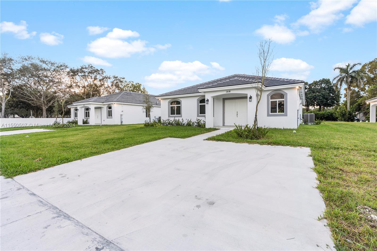 Homestead, FL, 33030 United States, 4 Bedrooms Bedrooms, ,2 BathroomsBathrooms,Residential,For Sale,A11550507