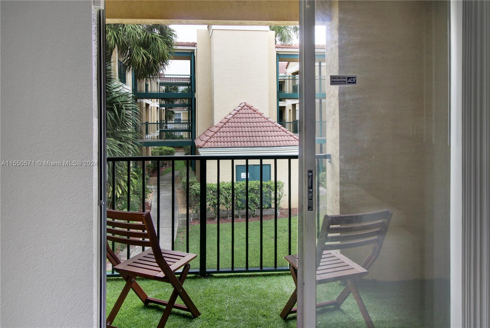 711 Riverside Dr, Coral Springs, FL, 33071 United States, 2 Bedrooms Bedrooms, ,2 BathroomsBathrooms,Residential,For Sale,Riverside Dr,A11550571