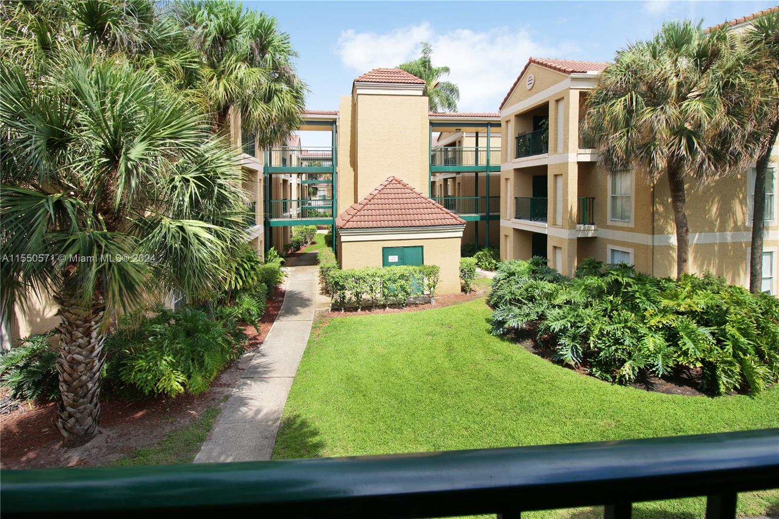 711 Riverside Dr, Coral Springs, FL, 33071 United States, 2 Bedrooms Bedrooms, ,2 BathroomsBathrooms,Residential,For Sale,Riverside Dr,A11550571