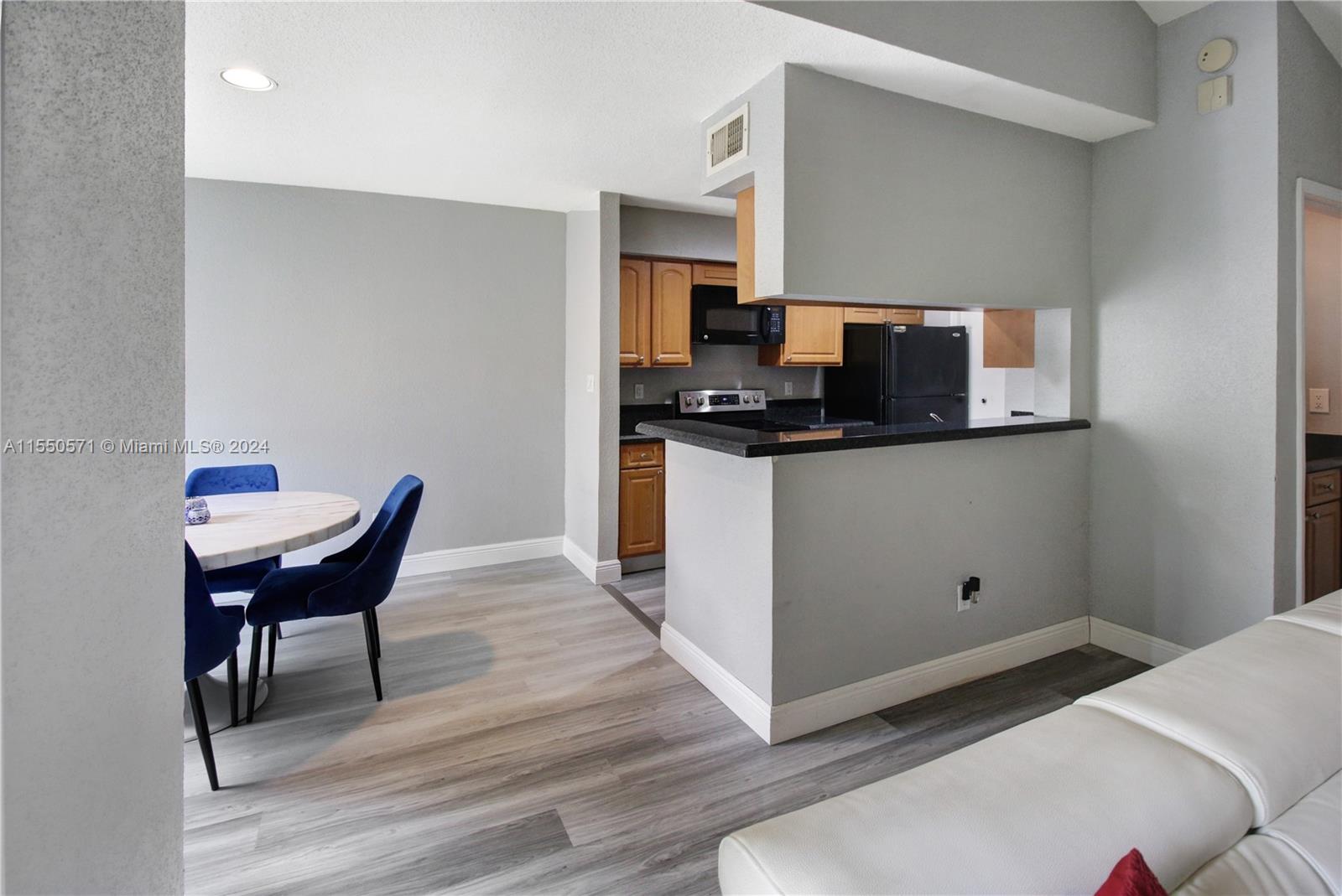 711 Riverside Dr, Coral Springs, FL, 33071 United States, 2 Bedrooms Bedrooms, ,2 BathroomsBathrooms,Residential,For Sale,Riverside Dr,A11550571