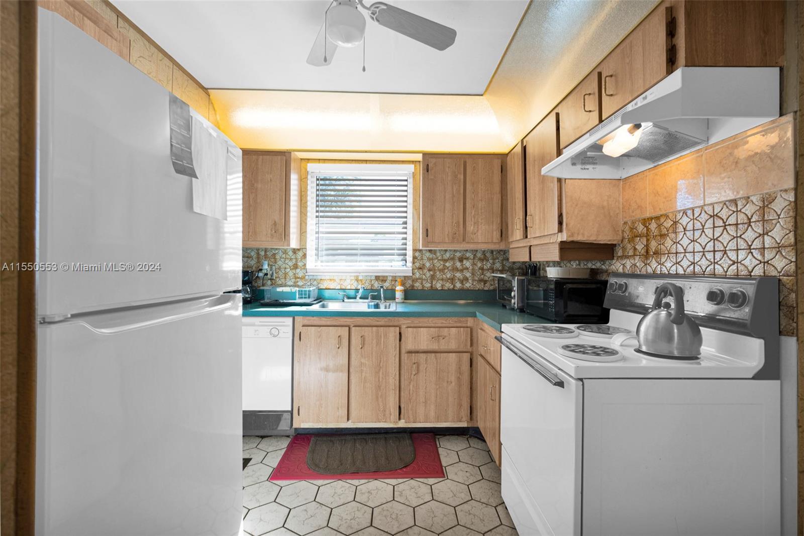 7708 Margate Blvd, Margate, FL, 33063 United States, 2 Bedrooms Bedrooms, ,2 BathroomsBathrooms,Residential,For Sale,Margate Blvd,A11550553