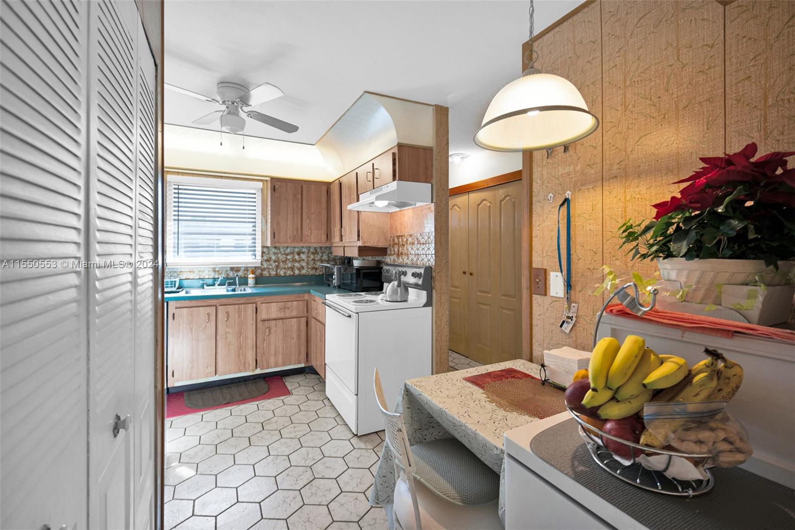 7708 Margate Blvd, Margate, FL, 33063 United States, 2 Bedrooms Bedrooms, ,2 BathroomsBathrooms,Residential,For Sale,Margate Blvd,A11550553
