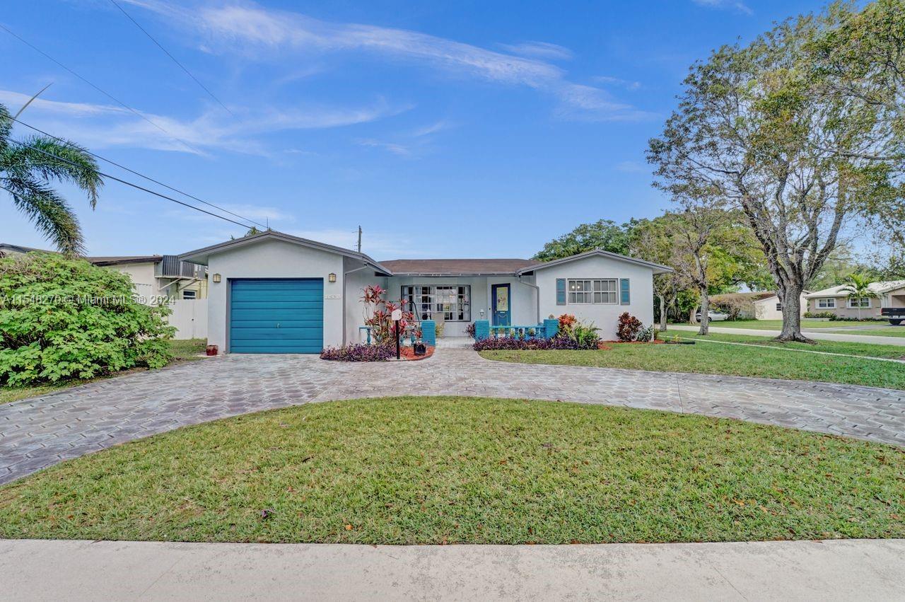 2001 N 32nd Ct, Hollywood, Florida 33021, 3 Bedrooms Bedrooms, ,2 BathroomsBathrooms,Residential,For Sale,2001 N 32nd Ct,A11548270