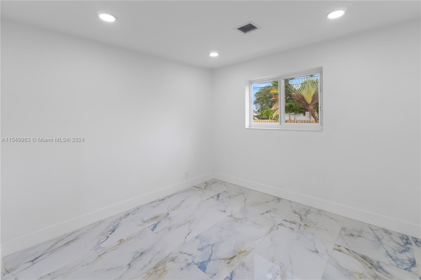 3600 W Park Rd, Hollywood, Florida 33021, 4 Bedrooms Bedrooms, ,2 BathroomsBathrooms,Residential,For Sale,3600 W Park Rd,A11549963