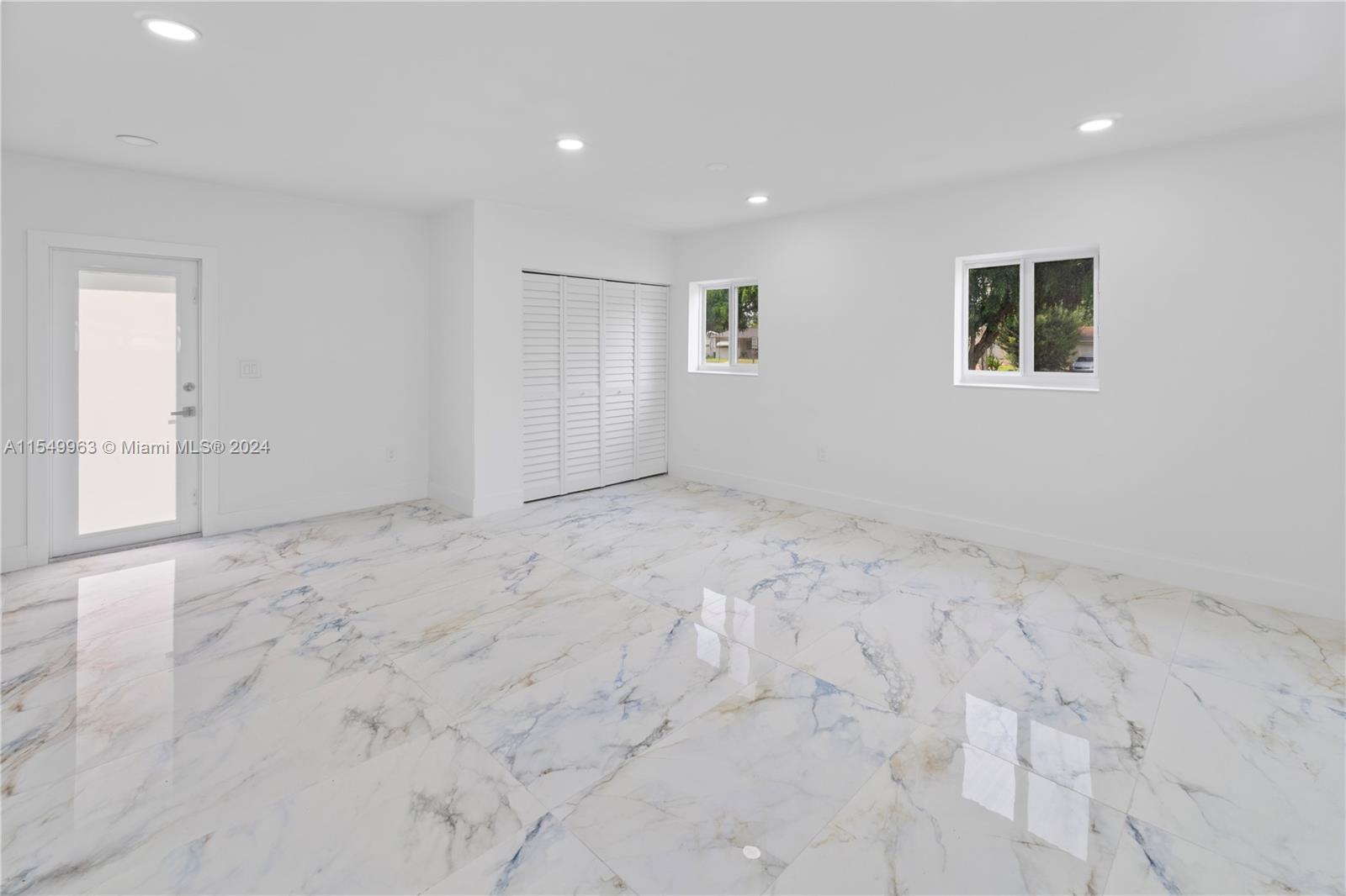 3600 W Park Rd, Hollywood, Florida 33021, 4 Bedrooms Bedrooms, ,2 BathroomsBathrooms,Residential,For Sale,3600 W Park Rd,A11549963