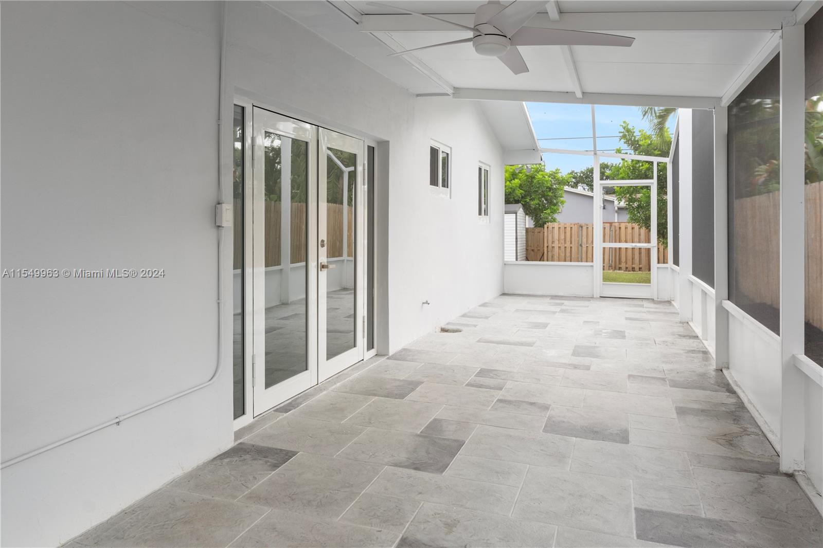 3600 W Park Rd, Hollywood, Florida 33021, 4 Bedrooms Bedrooms, ,2 BathroomsBathrooms,Residential,For Sale,3600 W Park Rd,A11549963