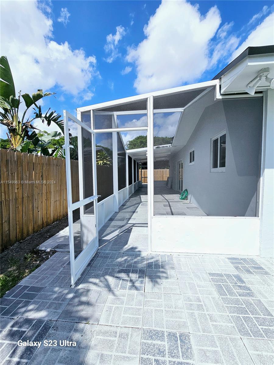 3600 W Park Rd, Hollywood, Florida 33021, 4 Bedrooms Bedrooms, ,2 BathroomsBathrooms,Residential,For Sale,3600 W Park Rd,A11549963