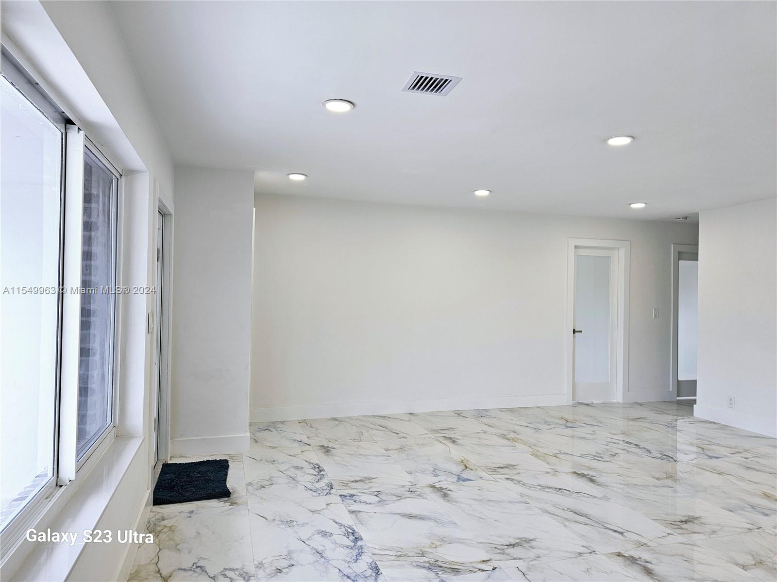 3600 W Park Rd, Hollywood, Florida 33021, 4 Bedrooms Bedrooms, ,2 BathroomsBathrooms,Residential,For Sale,3600 W Park Rd,A11549963