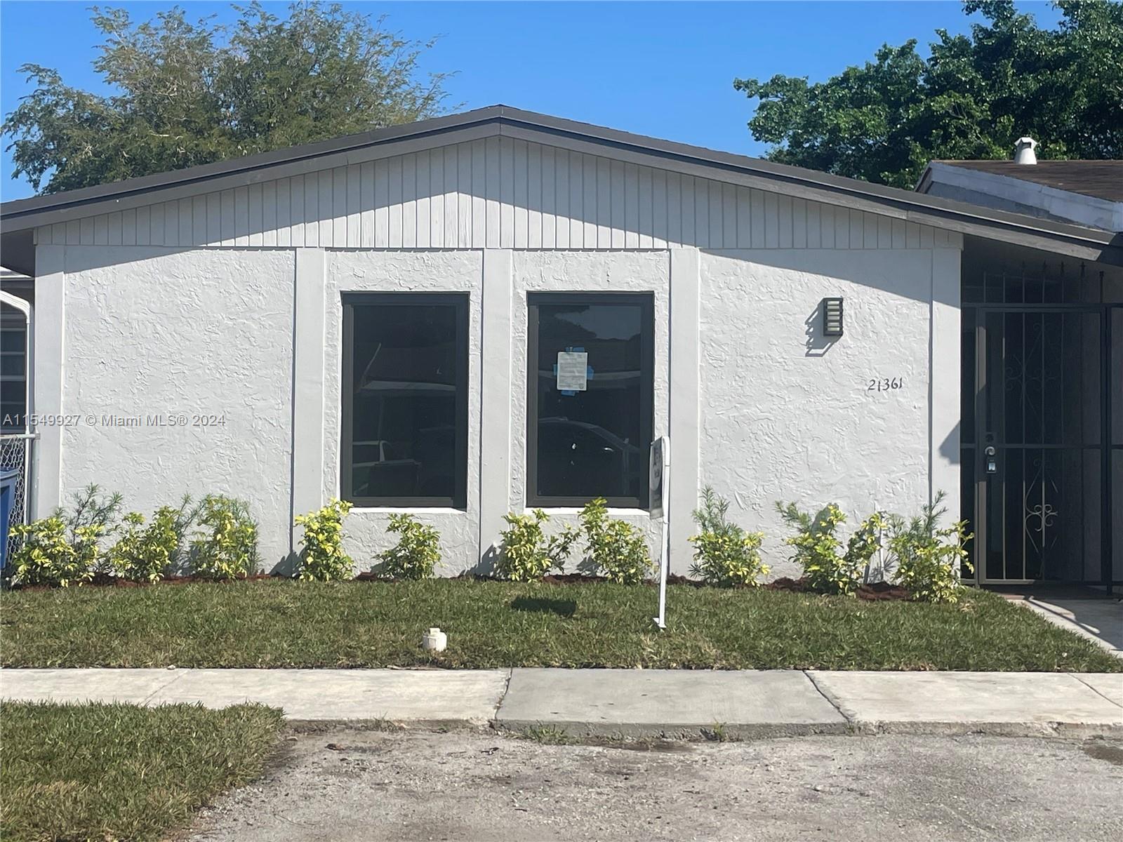 21361 NW 39th Ave  For Sale A11549927, FL
