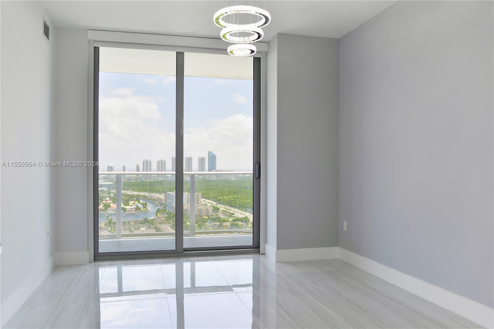 16385 Biscayne Blvd, North Miami Beach, FL, 33160 United States, 1 Bedroom Bedrooms, ,2 BathroomsBathrooms,Residential,For Sale,Biscayne Blvd,A11550564