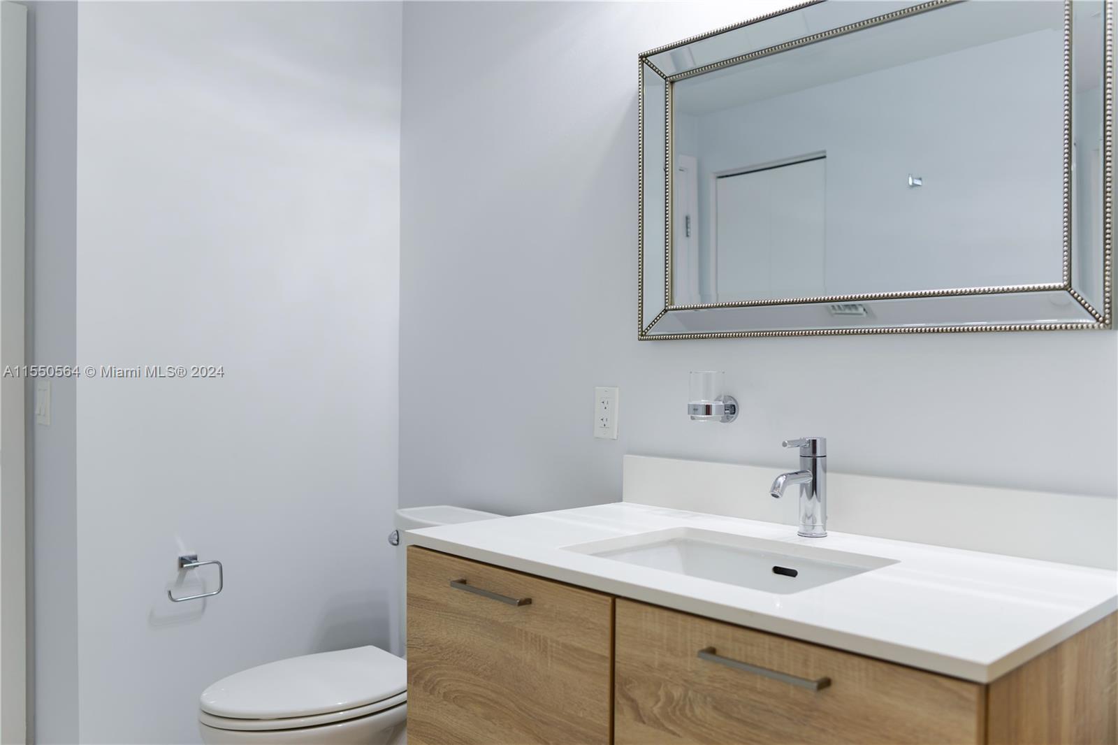16385 Biscayne Blvd, North Miami Beach, FL, 33160 United States, 1 Bedroom Bedrooms, ,2 BathroomsBathrooms,Residential,For Sale,Biscayne Blvd,A11550564