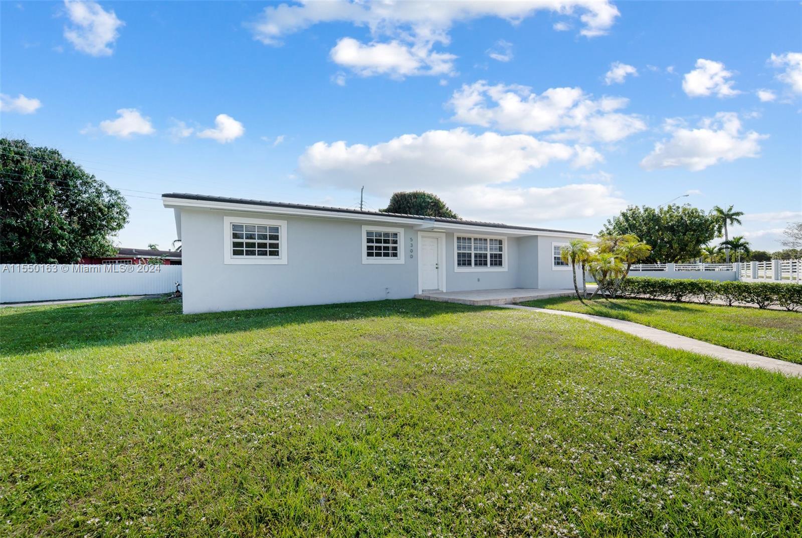 5300 183rd St, Miami Gardens, FL, 33055 United States, 5 Bedrooms Bedrooms, ,4 BathroomsBathrooms,Residential,For Sale,183rd St,A11550163