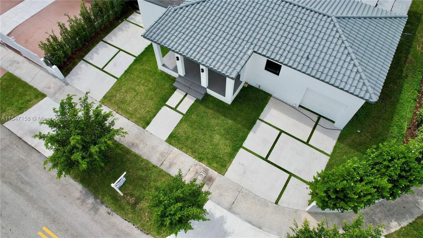 1900 SW 18th Ave, Miami, Florida 33145, 4 Bedrooms Bedrooms, ,3 BathroomsBathrooms,Residential,For Sale,1900 SW 18th Ave,A11547158