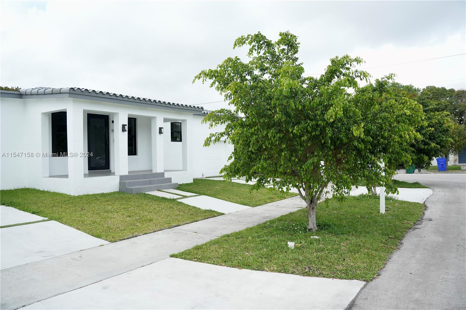 1900 SW 18th Ave, Miami, Florida 33145, 4 Bedrooms Bedrooms, ,3 BathroomsBathrooms,Residential,For Sale,1900 SW 18th Ave,A11547158