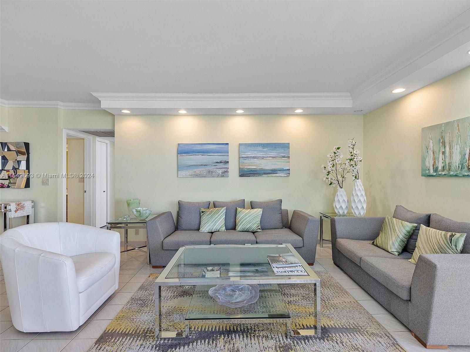 19355 Turnberry Way 24B, Aventura, Florida 33180, 2 Bedrooms Bedrooms, ,2 BathroomsBathrooms,Residential,For Sale,19355 Turnberry Way 24B,A11549693