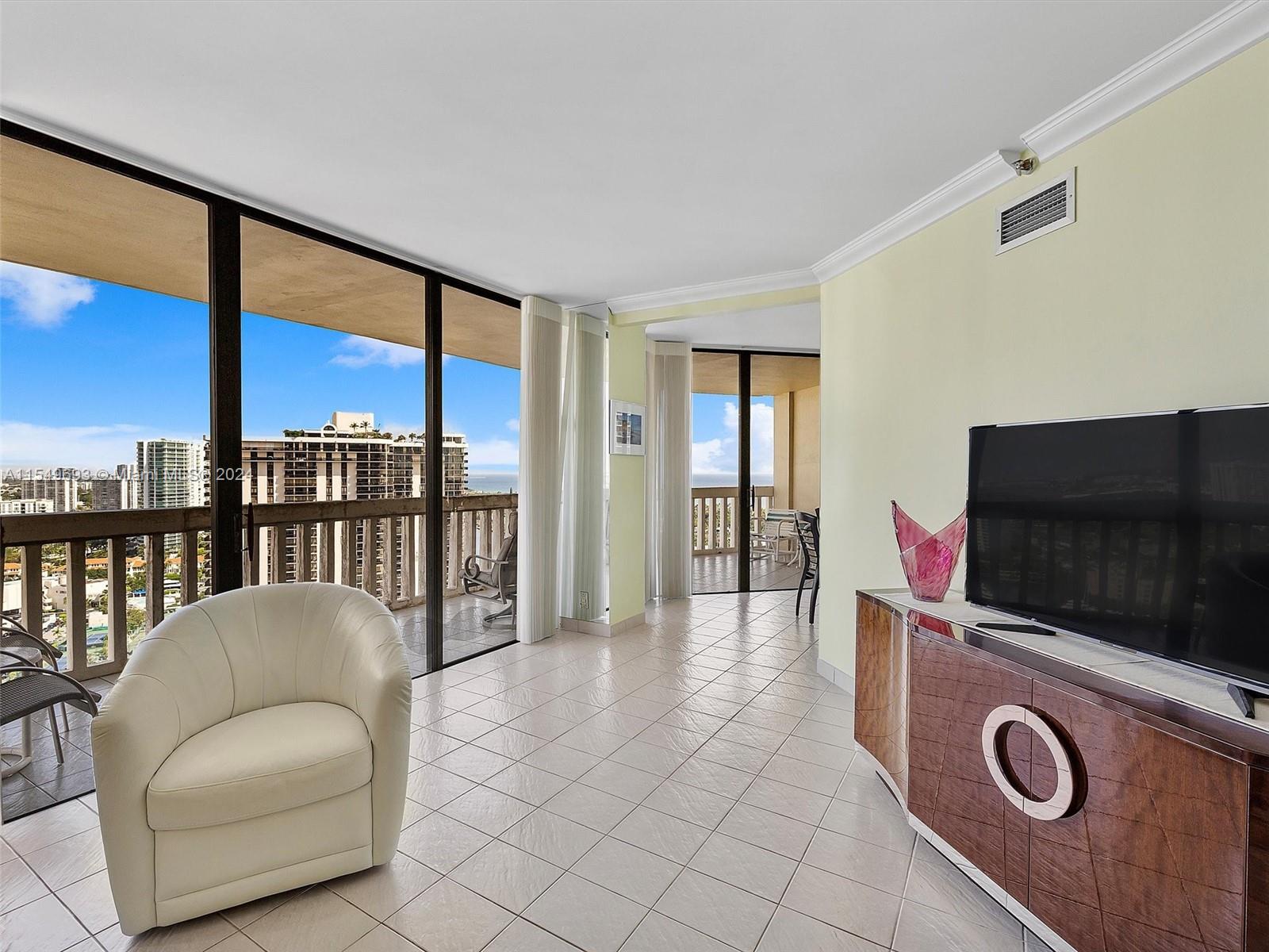 19355 Turnberry Way 24B, Aventura, Florida 33180, 2 Bedrooms Bedrooms, ,2 BathroomsBathrooms,Residential,For Sale,19355 Turnberry Way 24B,A11549693