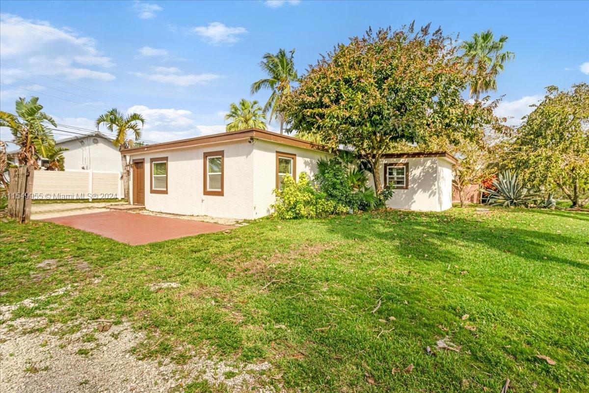4421 73rd Ter, Davie, FL, 33314 United States, 3 Bedrooms Bedrooms, ,2 BathroomsBathrooms,Residential,For Sale,73rd Ter,A11549955