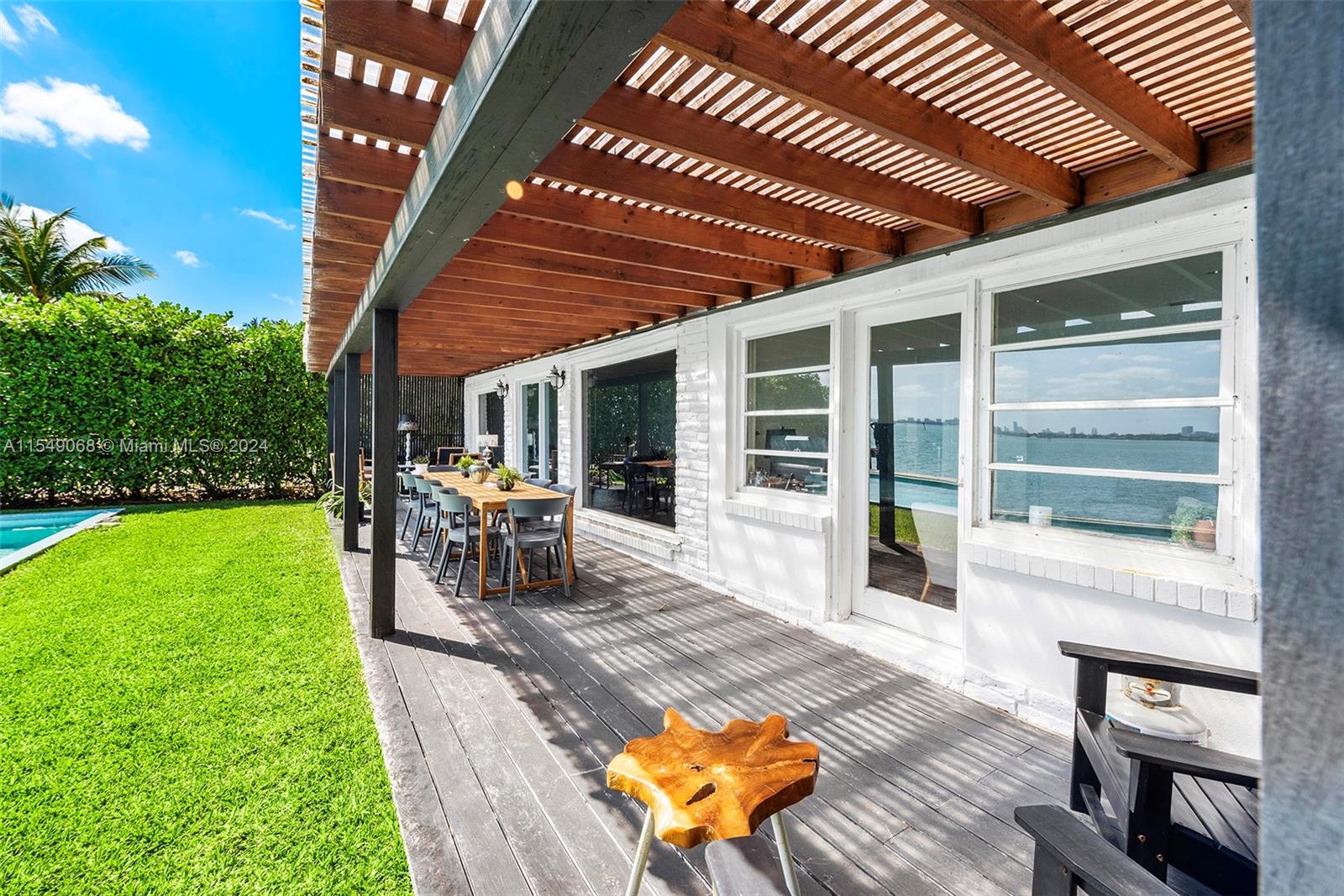 1660 Bay Dr, Miami Beach, Florida 33141, 4 Bedrooms Bedrooms, ,3 BathroomsBathrooms,Residential,For Sale,1660 Bay Dr,A11549068