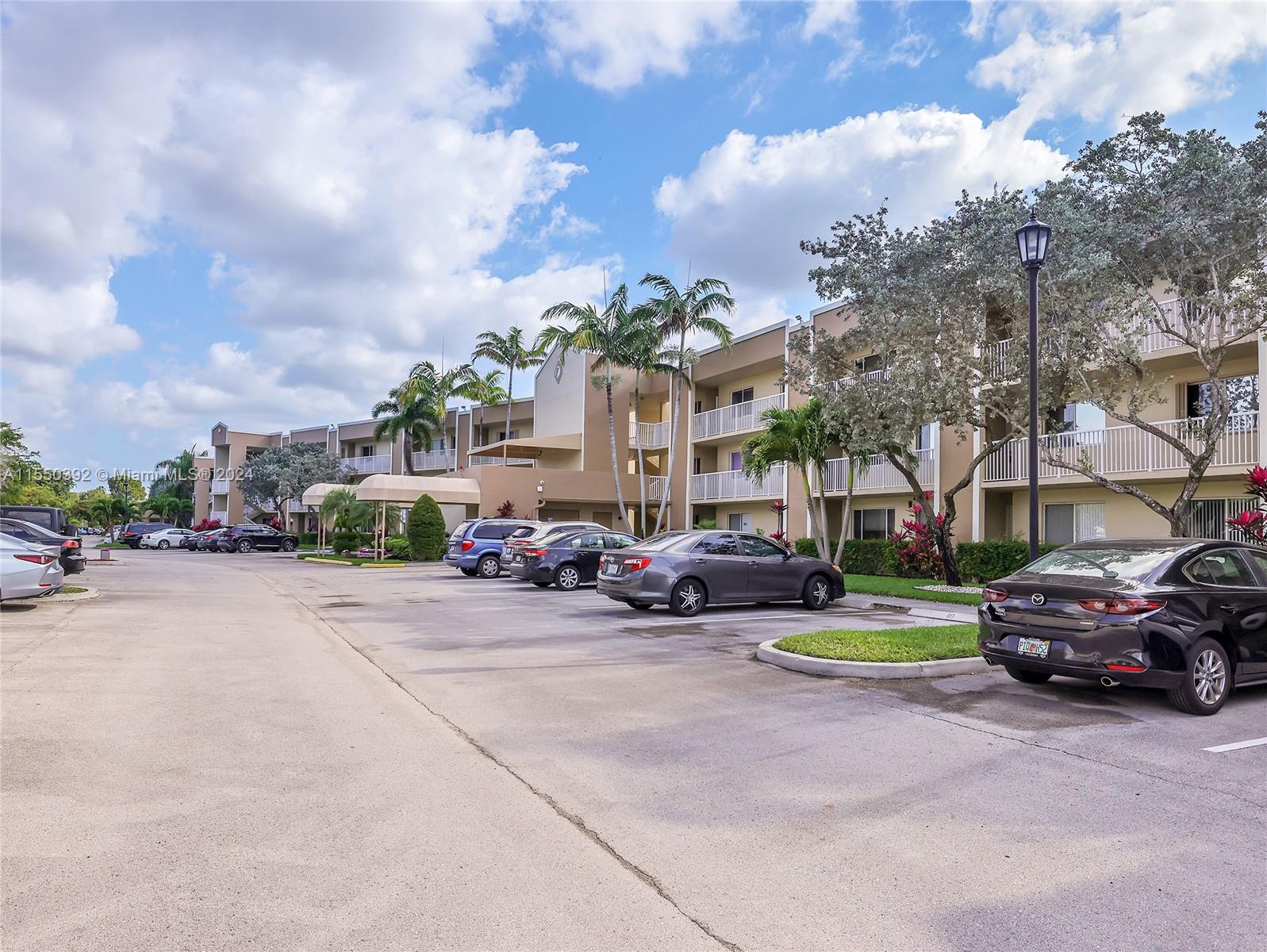 7380 N Devon Dr 307, Tamarac, Florida 33321, 2 Bedrooms Bedrooms, ,2 BathroomsBathrooms,Residential,For Sale,7380 N Devon Dr 307,A11550392