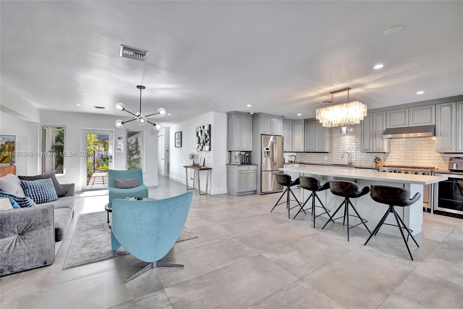 1919 NE 21st St, Fort Lauderdale, Florida 33305, 3 Bedrooms Bedrooms, ,4 BathroomsBathrooms,Residential,For Sale,1919 NE 21st St,A11550369