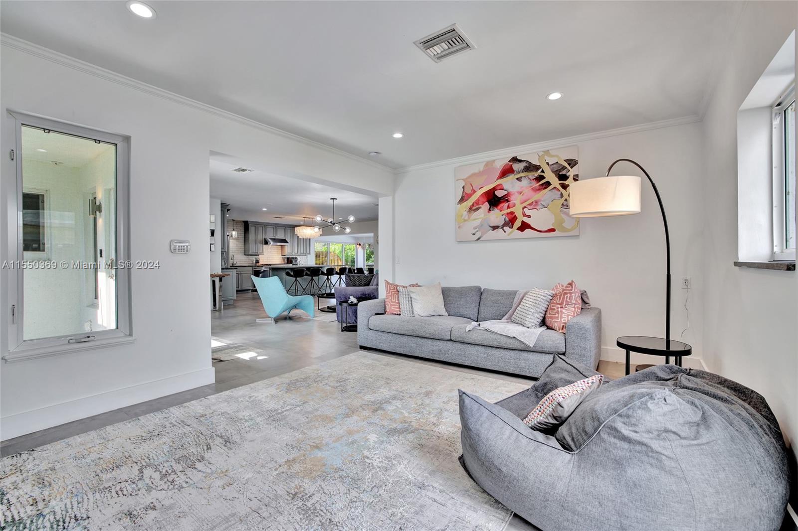 1919 NE 21st St, Fort Lauderdale, Florida 33305, 3 Bedrooms Bedrooms, ,4 BathroomsBathrooms,Residential,For Sale,1919 NE 21st St,A11550369