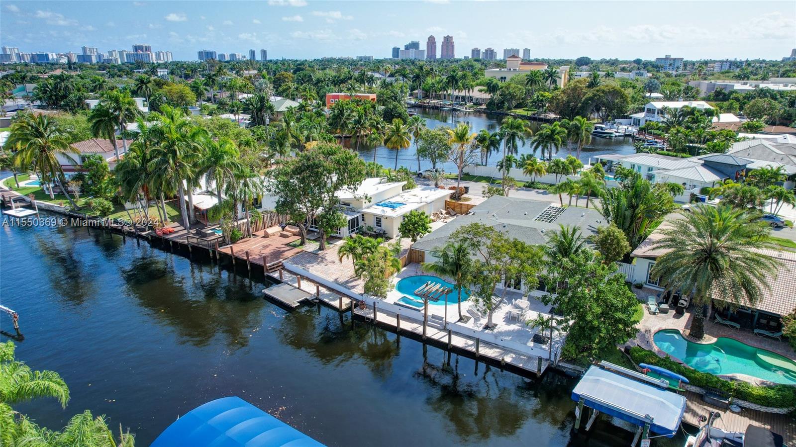 1919 NE 21st St, Fort Lauderdale, Florida 33305, 3 Bedrooms Bedrooms, ,4 BathroomsBathrooms,Residential,For Sale,1919 NE 21st St,A11550369