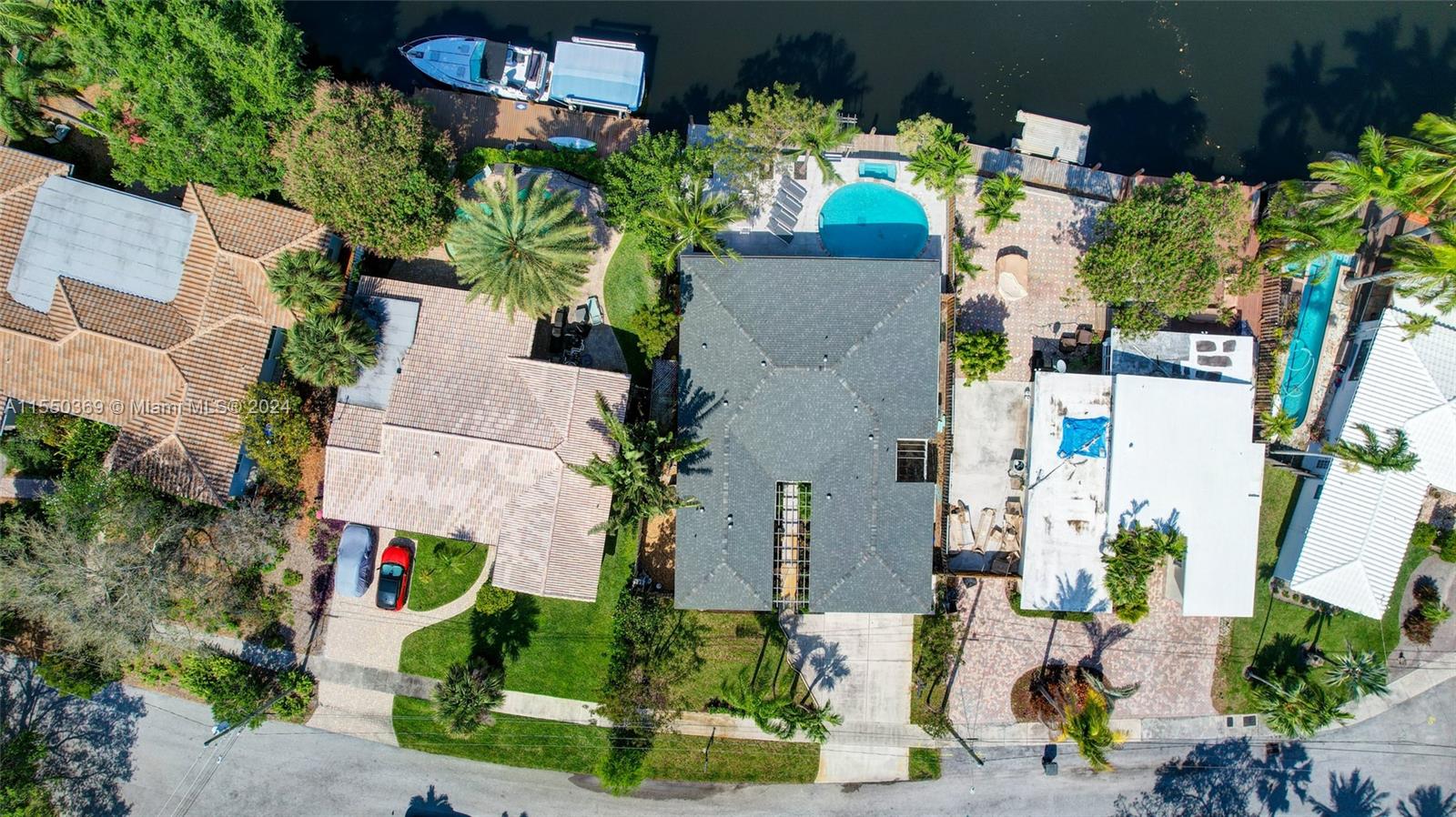 1919 NE 21st St, Fort Lauderdale, Florida 33305, 3 Bedrooms Bedrooms, ,4 BathroomsBathrooms,Residential,For Sale,1919 NE 21st St,A11550369