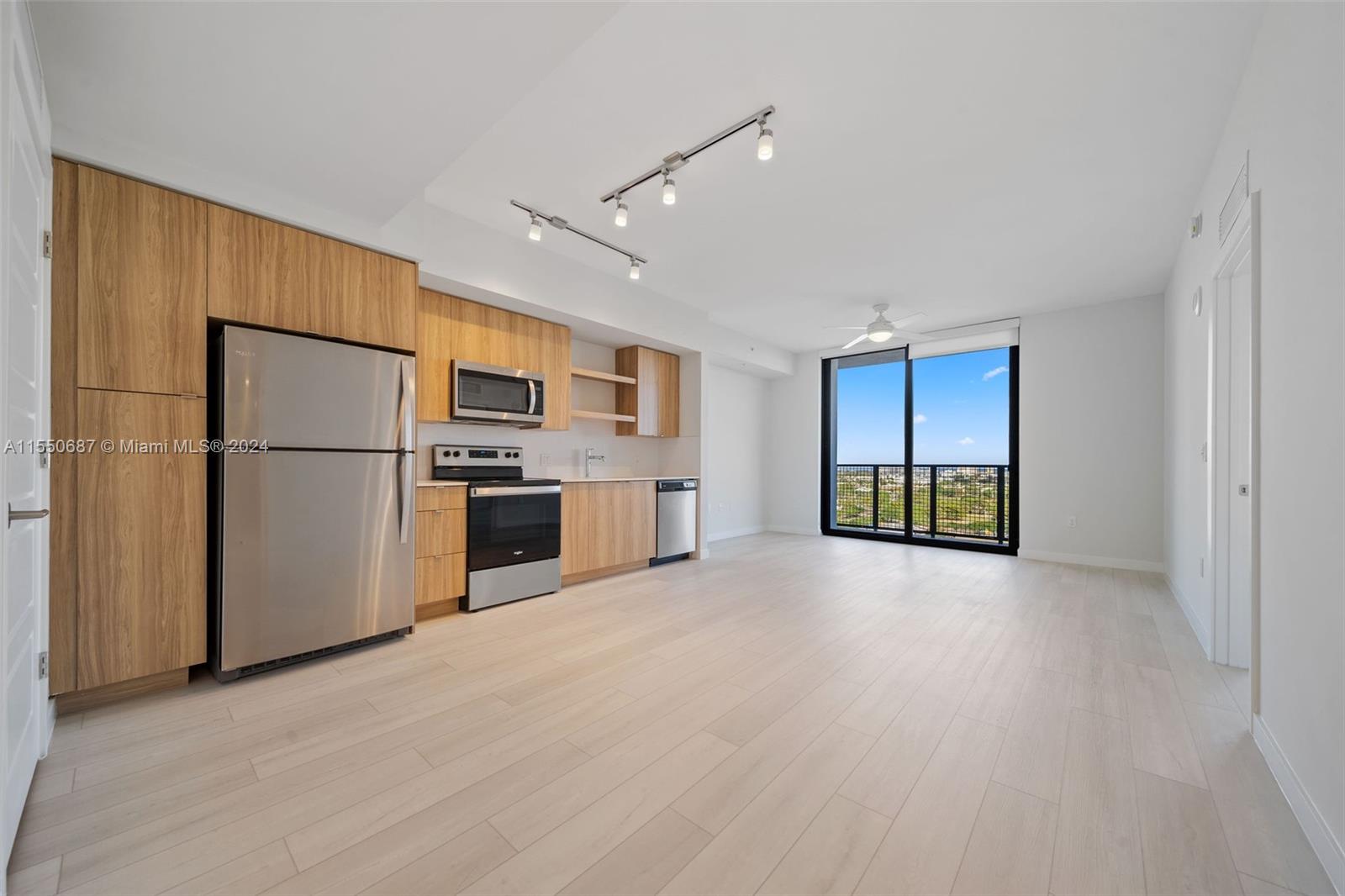 Rent A11550687 Vizcayne Everglades On The Bay, Condo 2104 Listed For