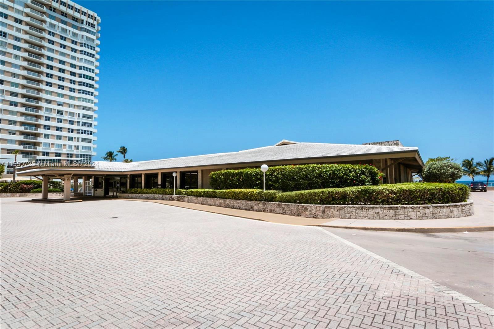 1965 S Ocean Dr MM, Hallandale Beach, Florida 33009, 1 Bedroom Bedrooms, ,1 BathroomBathrooms,Residentiallease,For Rent,1965 S Ocean Dr MM,A11550725