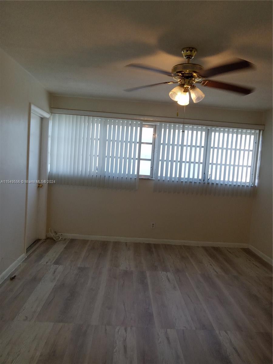 215 SE 3rd Ave 406A, Hallandale Beach, Florida 33009, 2 Bedrooms Bedrooms, ,1 BathroomBathrooms,Residential,For Sale,215 SE 3rd Ave 406A,A11549556