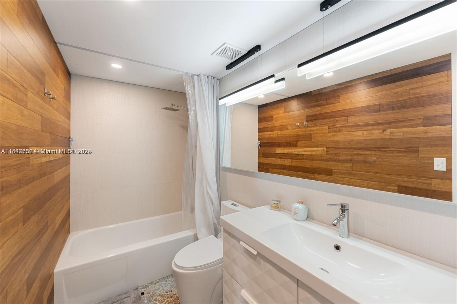 1080 94th St 612, Bay Harbor Islands, Florida 33154, 2 Bedrooms Bedrooms, 1 Room Rooms,2 BathroomsBathrooms,Residential,For Sale,1080 94th St 612,A11547732
