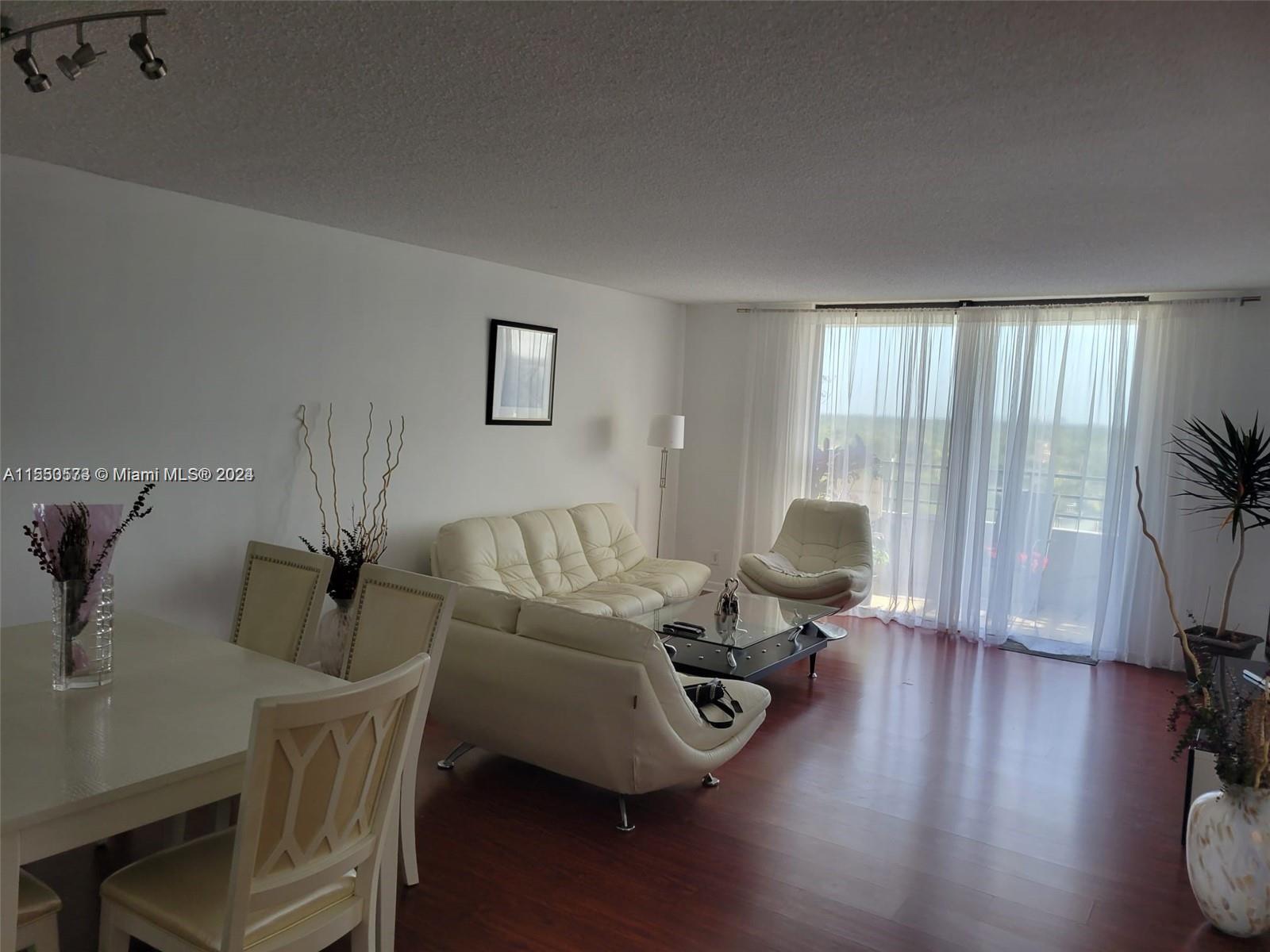 2500 Parkview Dr 1011, Hallandale Beach, Florida 33009, 1 Bedroom Bedrooms, ,1 BathroomBathrooms,Residentiallease,For Rent,2500 Parkview Dr 1011,A11550573
