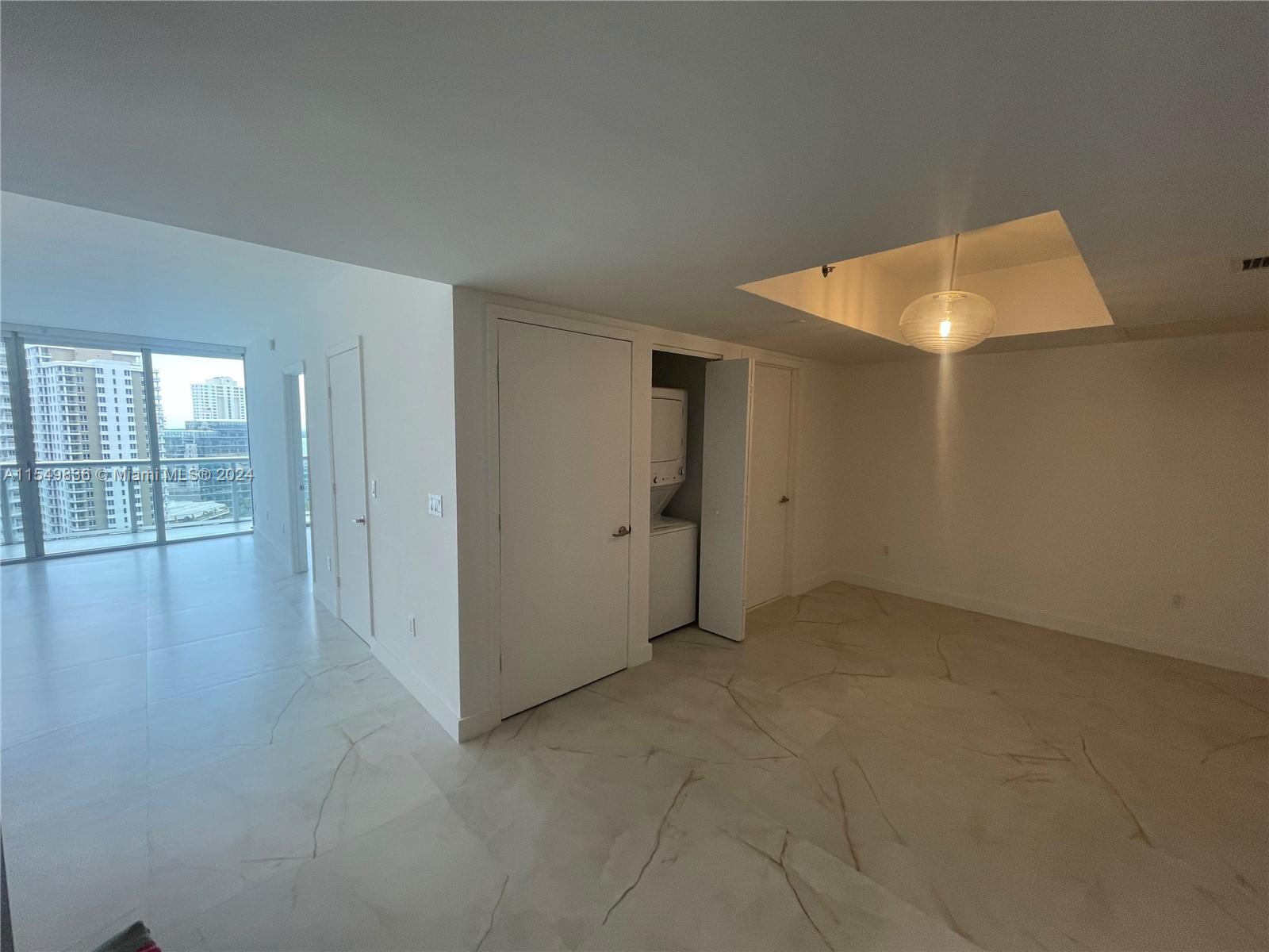 465 Brickell Ave 1705, Miami, Florida 33131, 2 Bedrooms Bedrooms, ,2 BathroomsBathrooms,Residentiallease,For Rent,465 Brickell Ave 1705,A11549836