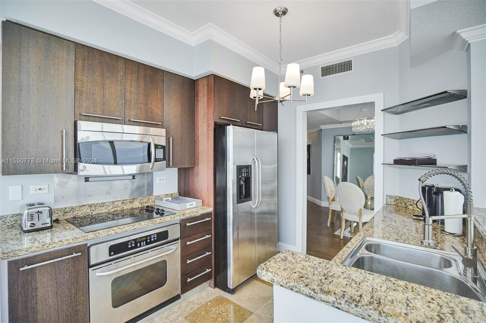 6515 Collins Ave 603, Miami Beach, Florida 33141, 2 Bedrooms Bedrooms, ,2 BathroomsBathrooms,Residentiallease,For Rent,6515 Collins Ave 603,A11550778