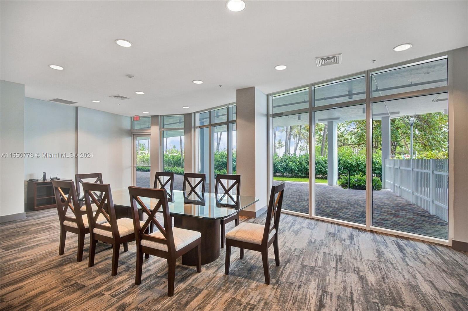 6515 Collins Ave 603, Miami Beach, Florida 33141, 2 Bedrooms Bedrooms, ,2 BathroomsBathrooms,Residentiallease,For Rent,6515 Collins Ave 603,A11550778