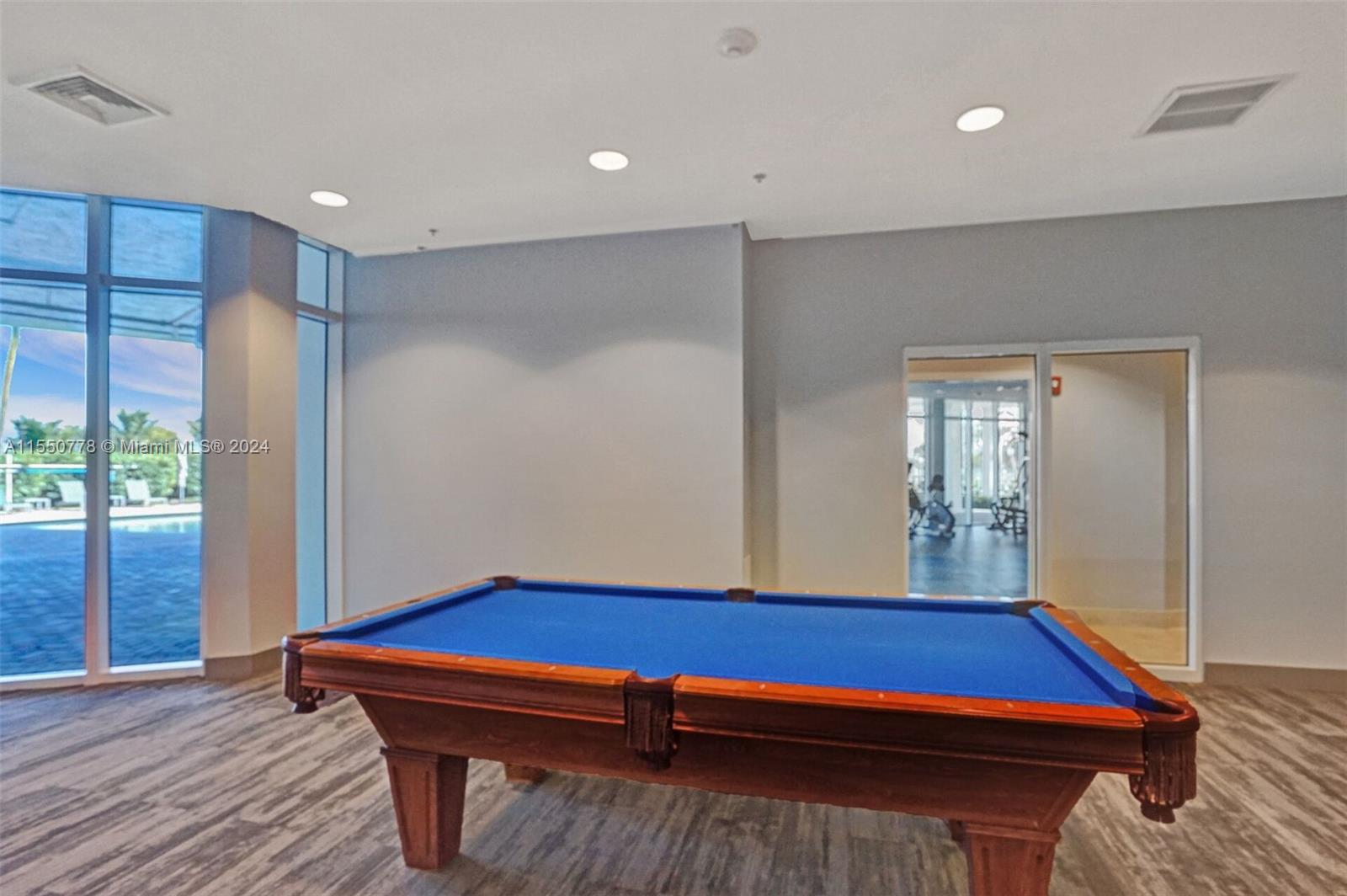 6515 Collins Ave 603, Miami Beach, Florida 33141, 2 Bedrooms Bedrooms, ,2 BathroomsBathrooms,Residentiallease,For Rent,6515 Collins Ave 603,A11550778